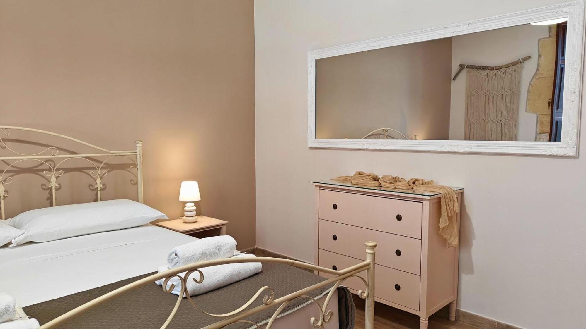 Il Sussurro Delle Nereidi, Boho-chic A Siracusa Apartment *